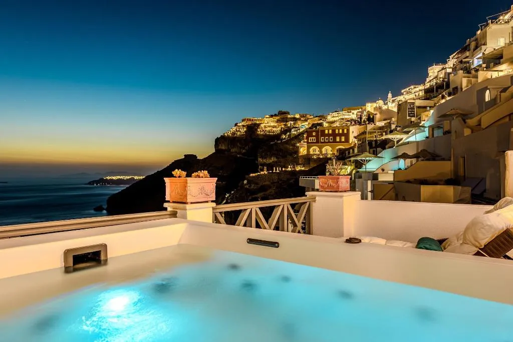 Room, Golden Grey Goose, Santorini