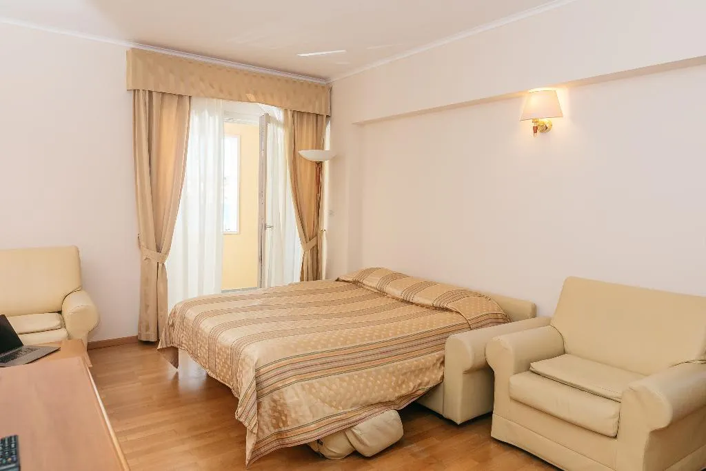 SUITE STANDARD Room, Spongiola, Split