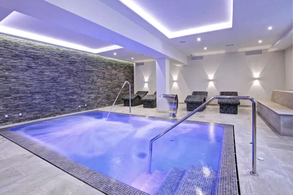 Sports and Entertainment, Grupotel Ibiza Beach Resort. Adults Only, Ibiza