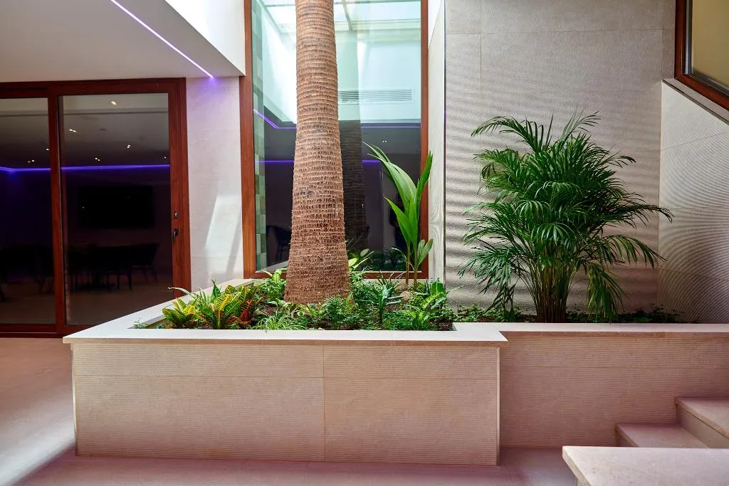 Sports and Entertainment, Apartamentos Ponent, Majorca