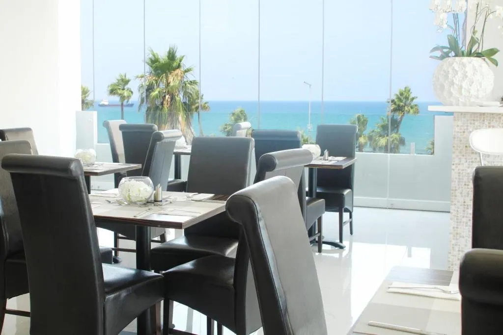 Restaurant, Achilleos City Hotel, Cyprus