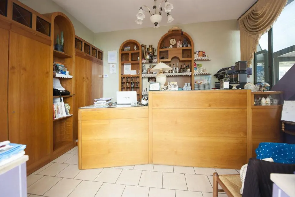 Bar, Athena, Perugia