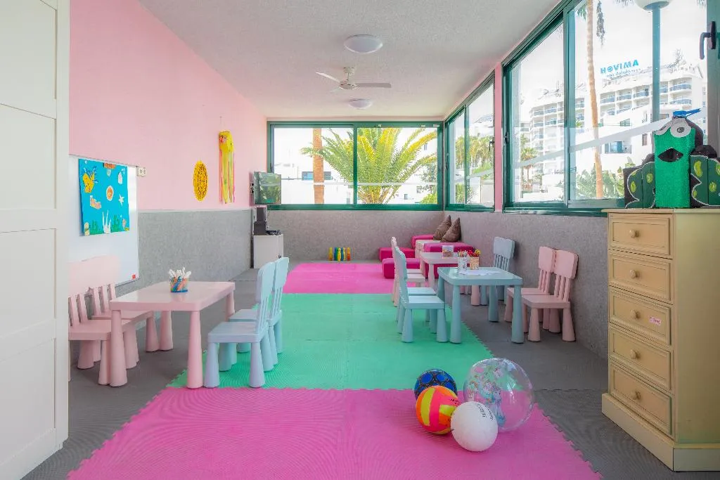 Sports and Entertainment, Sunset Bay Club, Tenerife