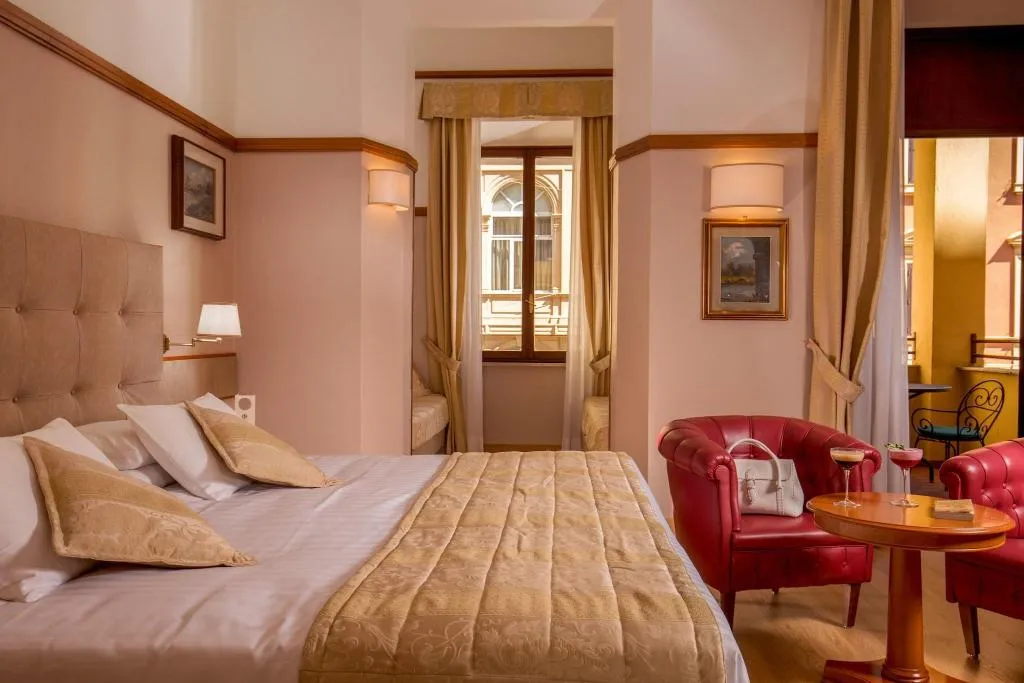 TRIPLE TWO BEDS Room, Hotel La Residenza, Rome