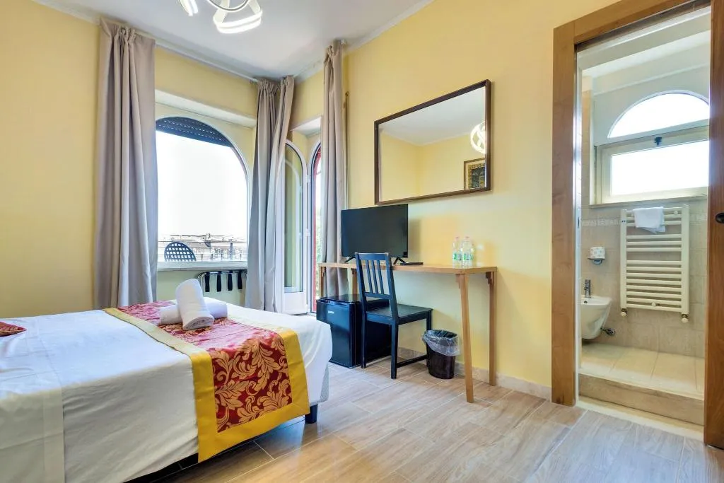 DOUBLE QUEEN SIZE BED Room, Hotel Terminal, Rome
