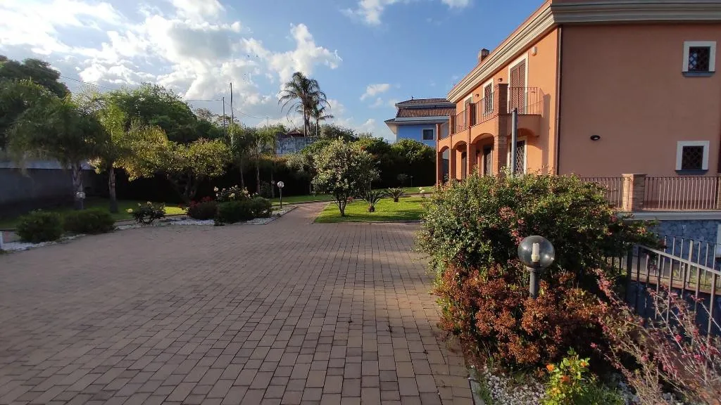 General view, Villa Feluchia, Palermo