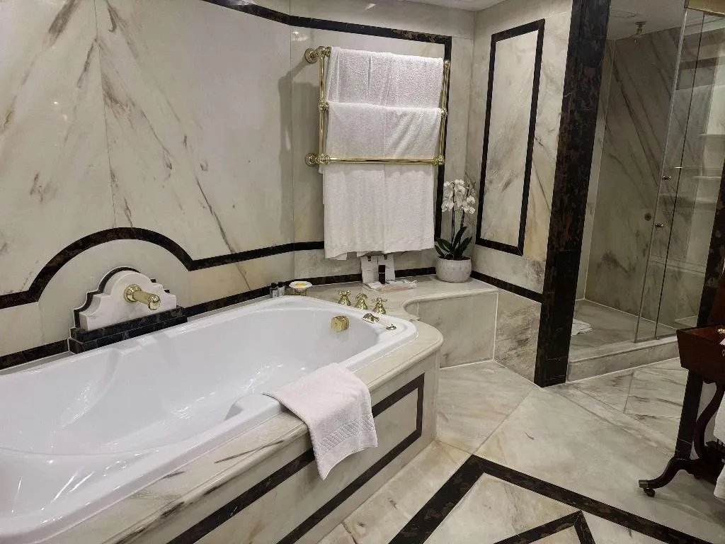 SUITE STANDARD Room, Rome Cavalieri, A Waldorf Astoria Hotel, Rome
