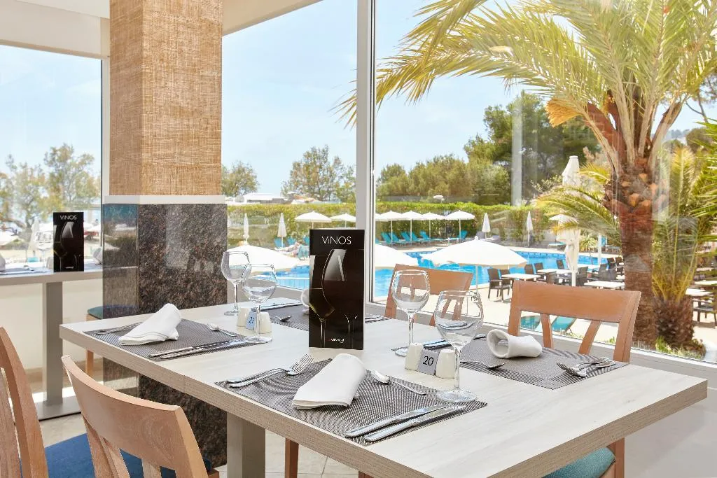 Restaurant, Universal Hotel Castell Royal, Majorca