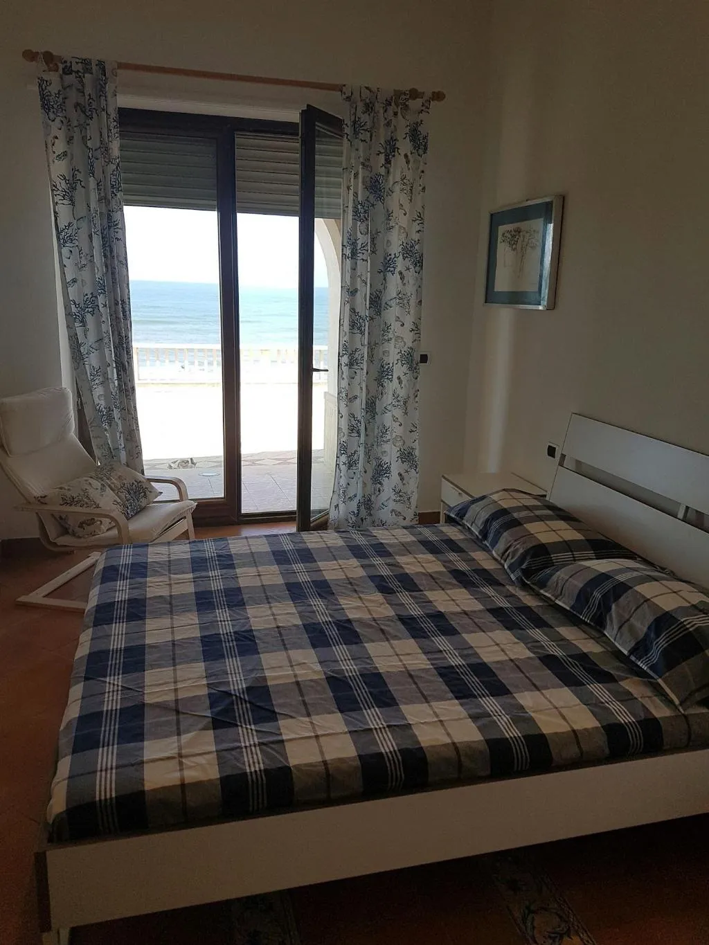 Room, Il Paradiso Sul Mare, Rome