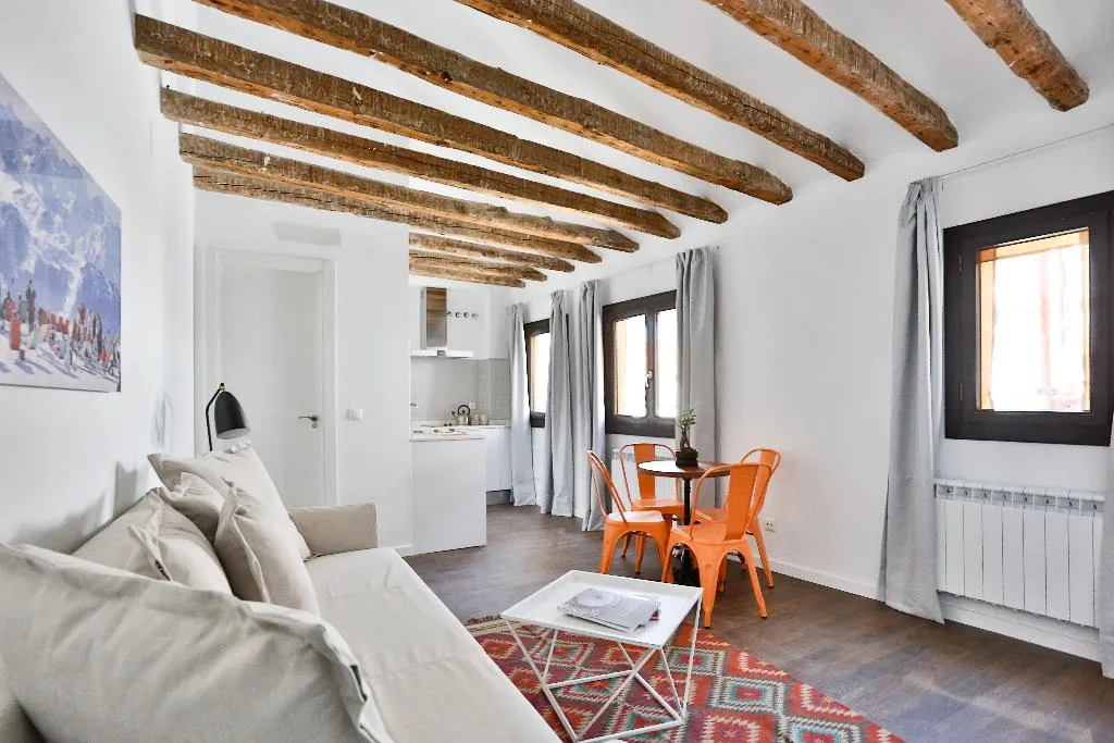 STUDIO STANDARD Room, Urban Vida Calatrava, Madrid