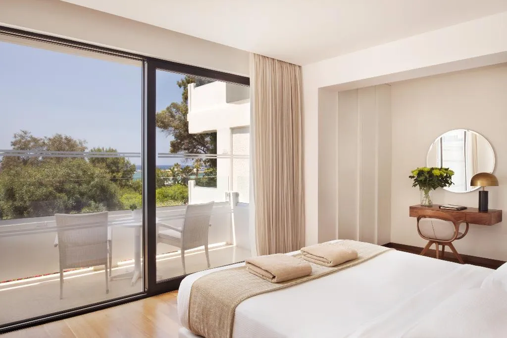 JUNIOR SUITE STANDARD Room, Grecian Bay, Cyprus