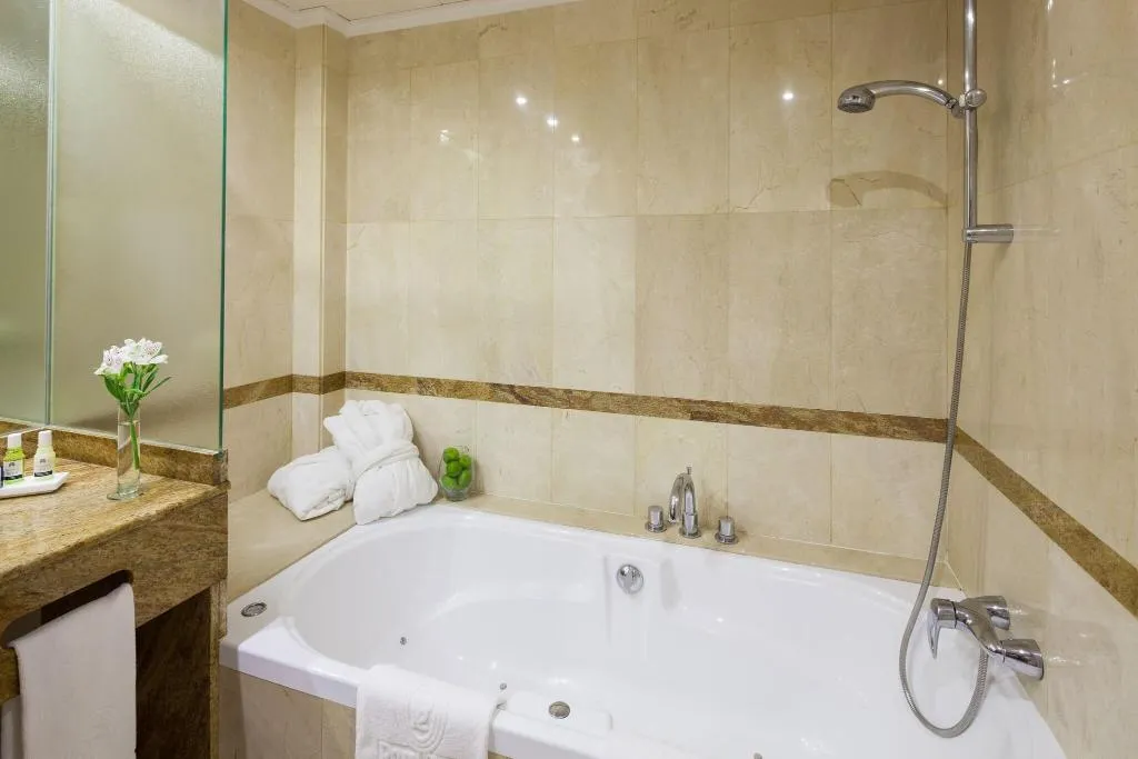 DOUBLE SINGLE USE SUPERIOR Room, Royal Plaza, Ibiza
