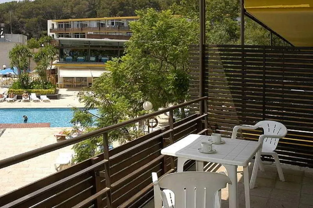 Terrace, Comtat Sant Jordi, Costa Brava