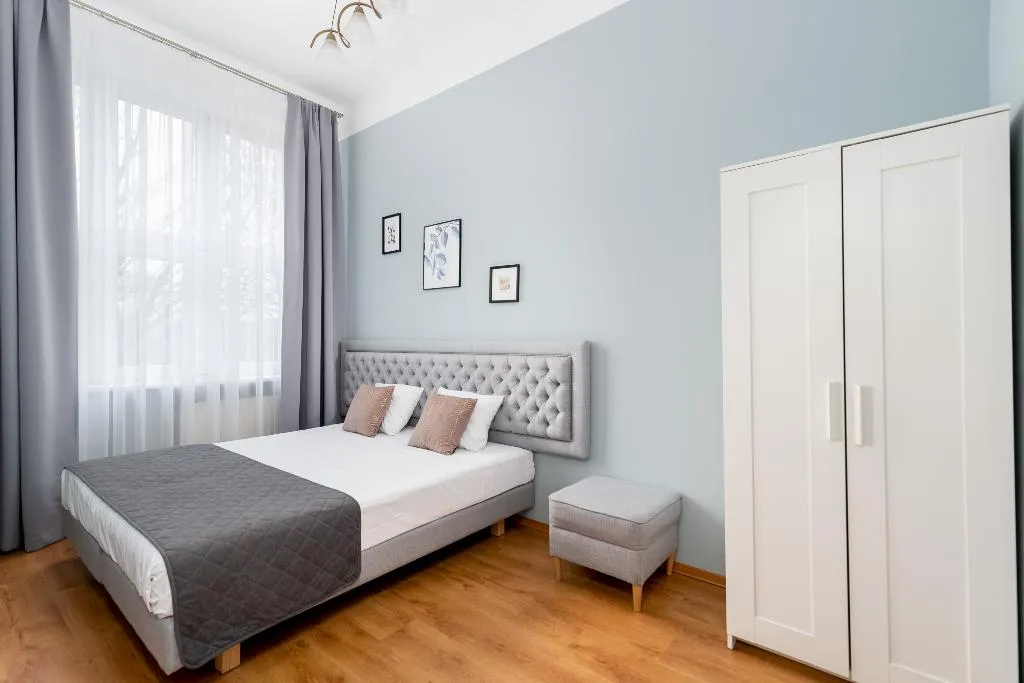 STUDIO TWO BEDROOMS Room, Erasmus Student Apartments - Krakow Old Town, Krakow