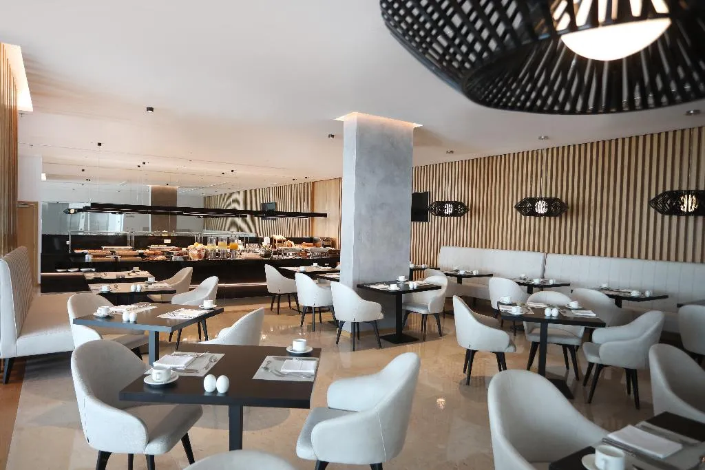 Restaurant, Iberostar Selection Lisboa, Lisbon