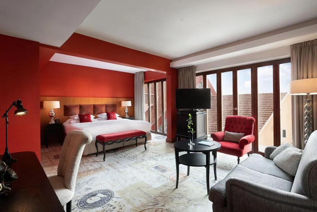 JUNIOR SUITE WITH VIEWS Room, Hotel Telegraaf, Autograph Collection, Tallinn