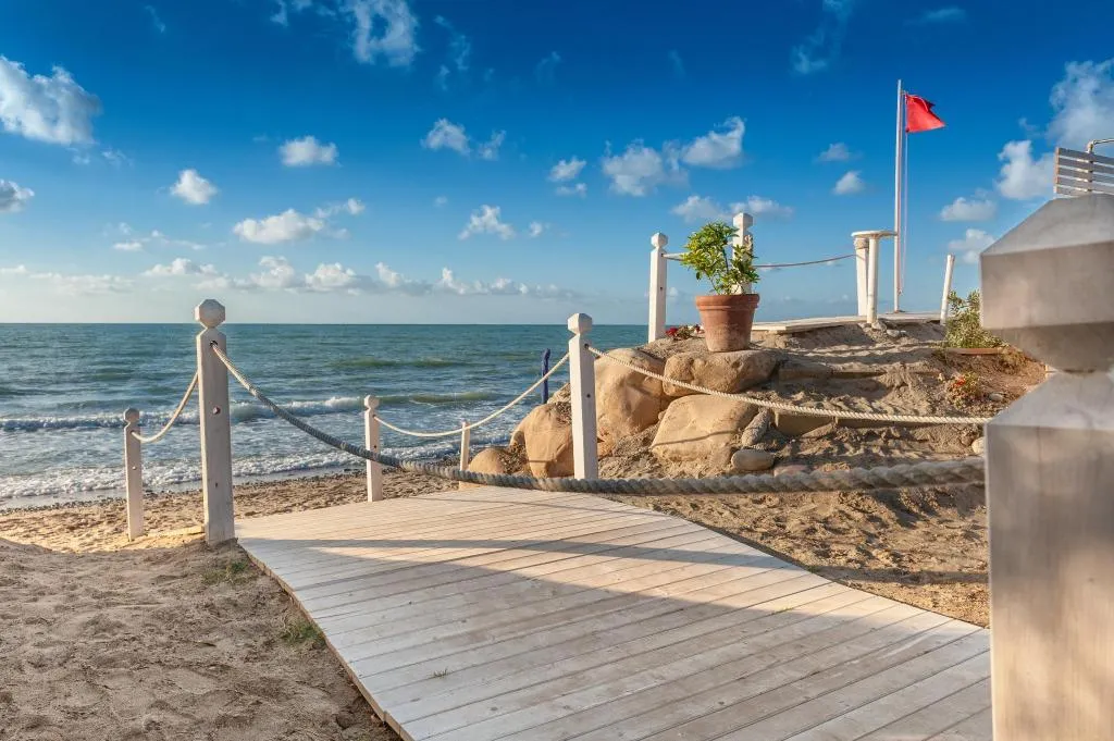 Beach, Mclub Acacia Resort, Palermo