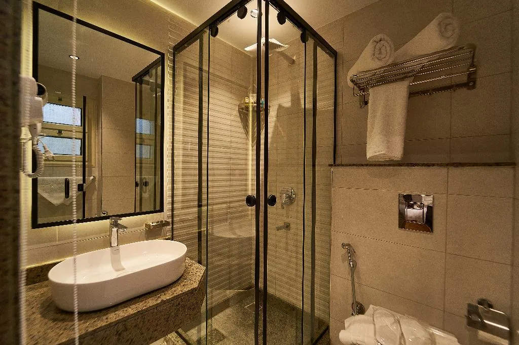 TWIN STANDARD Room, Gold's Pyramids Hotel, Cairo