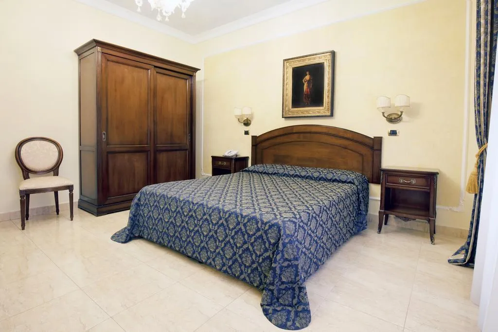 DOUBLE CLASSIC Room, Grand Hotel President, Olbia