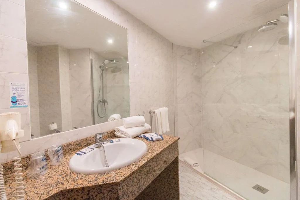 Room, Amic Horizonte, Majorca