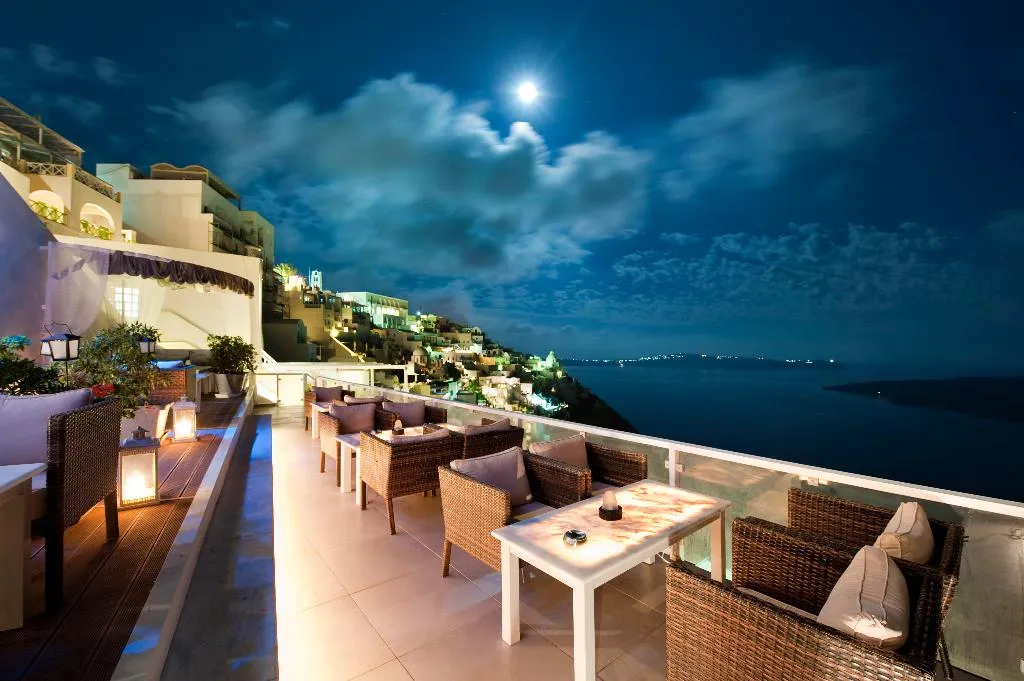 Bar, Loucas On The Cliff, Santorini