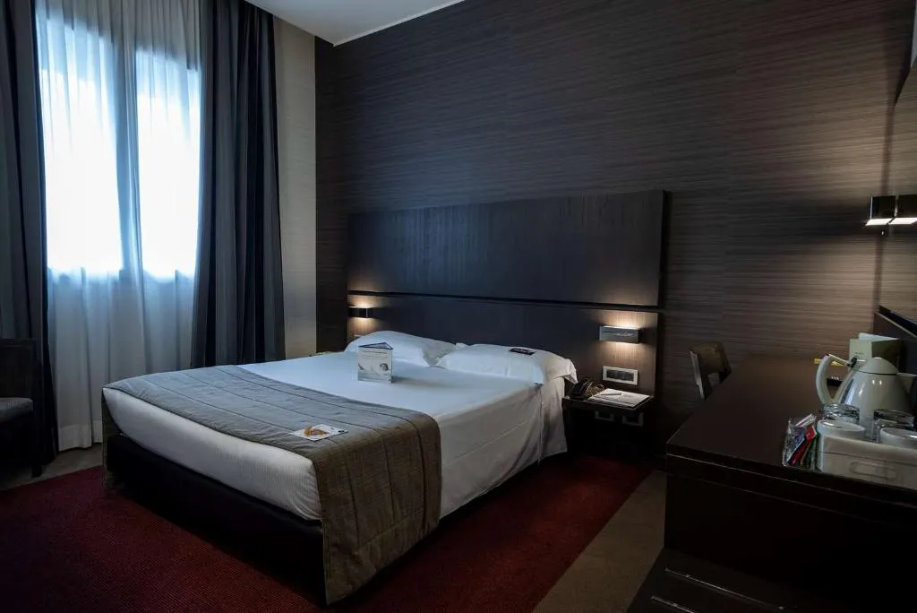 Room, Best Western Plus Hotel Monza e Brianza Palace, Milan