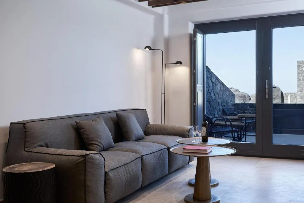 Room, SantAnna Luxury Suites, Santorini