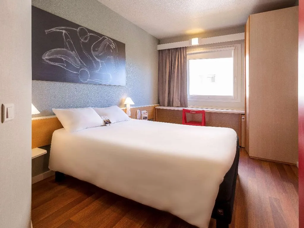 DOUBLE WITH DOUBLE BED Room, ibis Alicante Elche, Costa Blanca