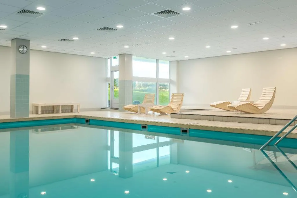 Pool, Atlantic Den Haag, Amsterdam