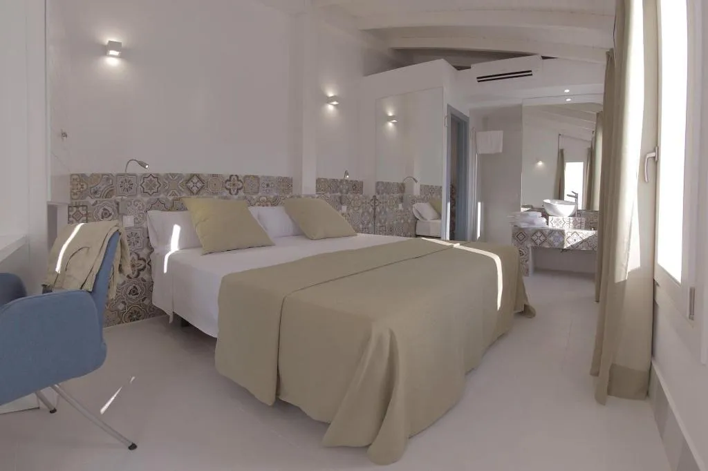 Room, Hostal Gravina, Costa De La Luz