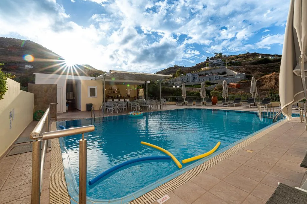 Pool, Elpis Studios & Apartments, Crete