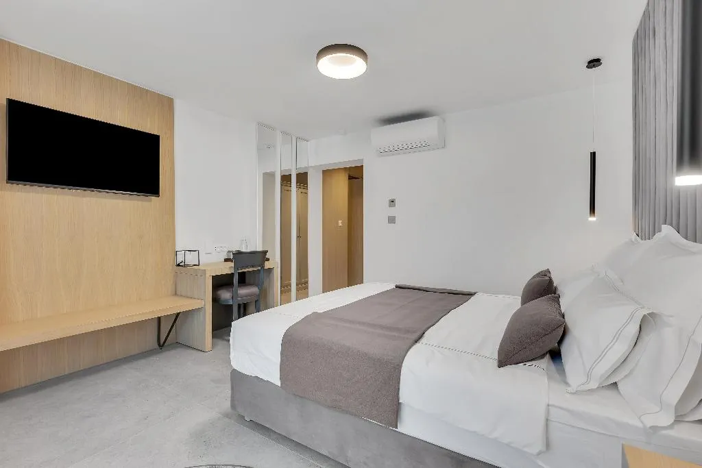 DOUBLE ECONOMY Room, Laurentum, Split