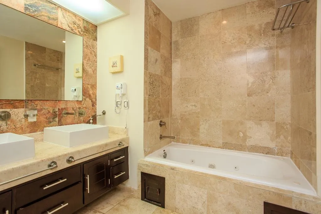 APARTMENT TWO BEDROOMS Room, El Faro Residences, Playa Del Carmen