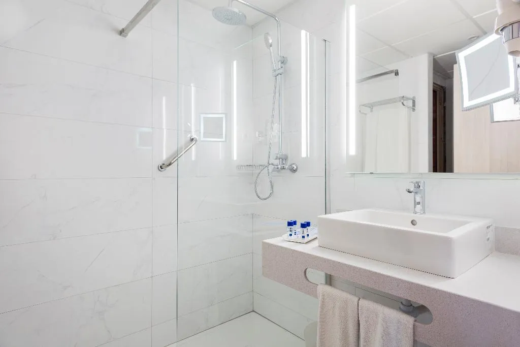 Double or Twin SEA VIEW Room, Best Negresco, Costa Dorada
