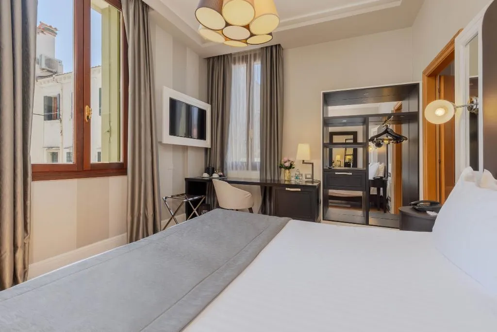 DOUBLE SINGLE USE SUPERIOR Room, Grande Italia- Chioggia, Venice