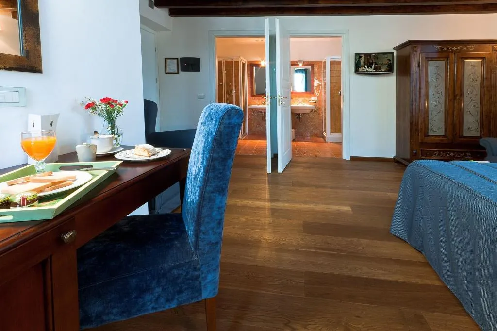 Room, La Plumeria Hotel, Palermo