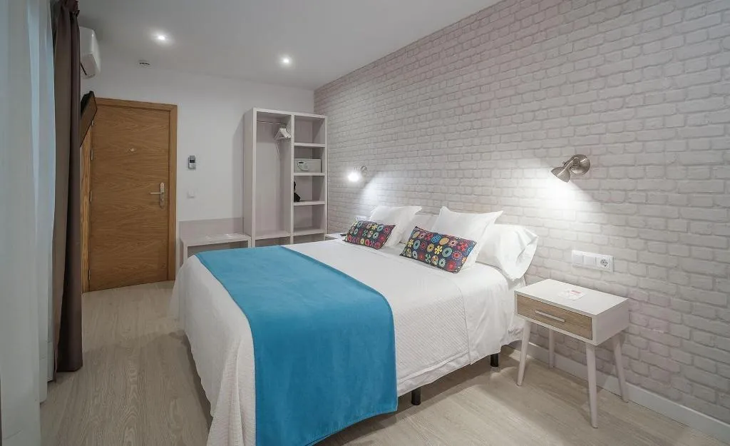 Room, Hostal Menurka, Menorca