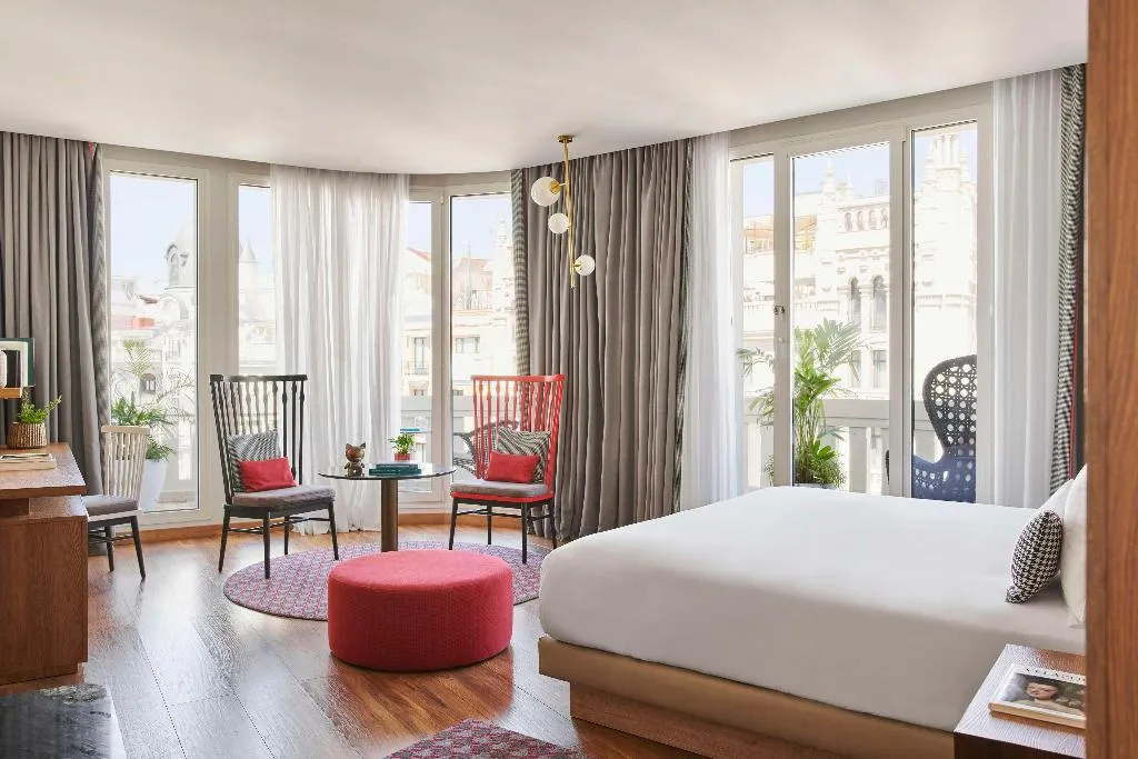 Room, Hyatt Centric Gran Via Madrid, Madrid