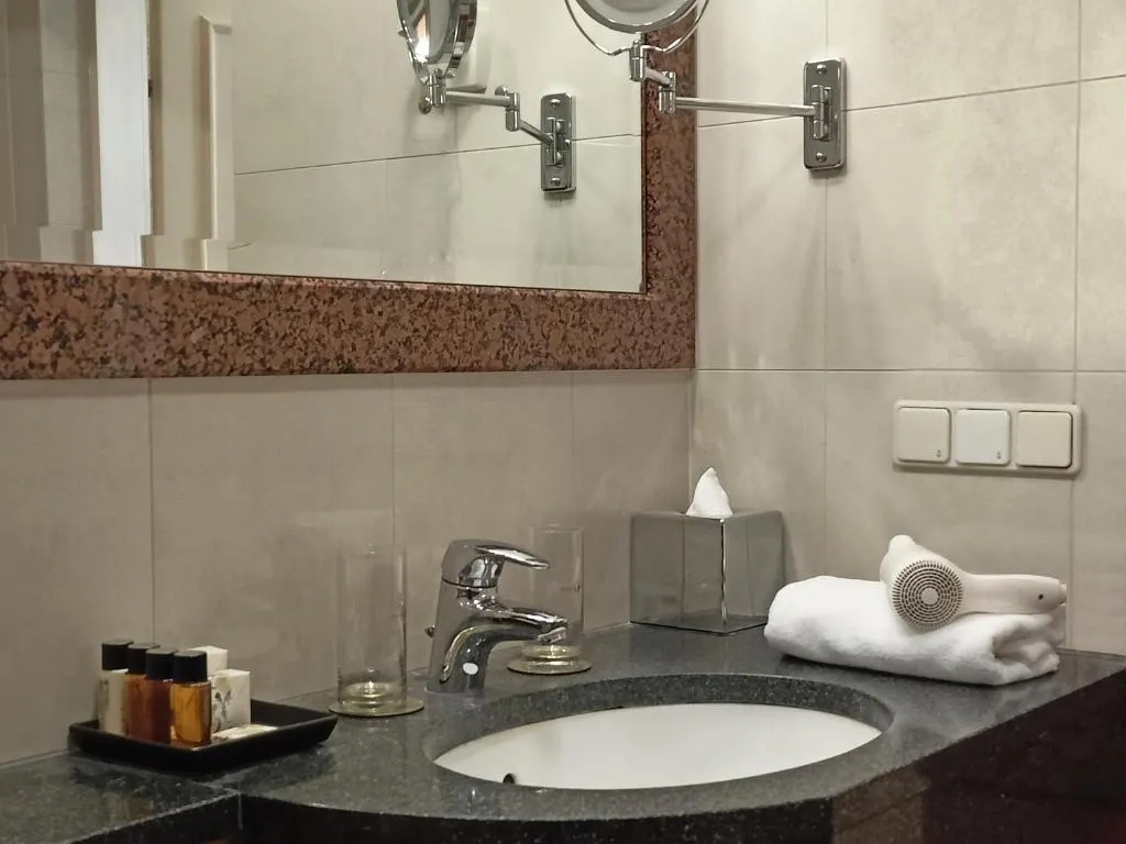 DOUBLE ECONOMY Room, Grand Hotel, Krakow