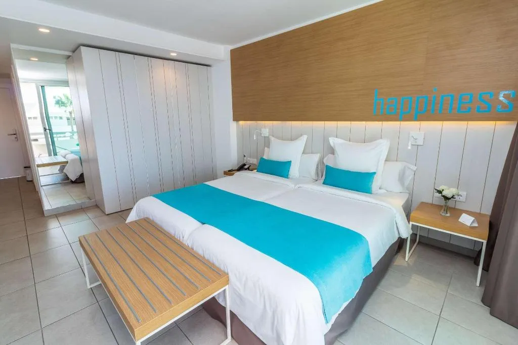 Room, Akeah Broncemar, Gran Canaria