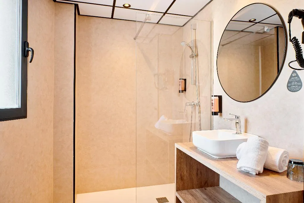 SINGLE STANDARD Room, tent Torremolinos, Costa Del Sol