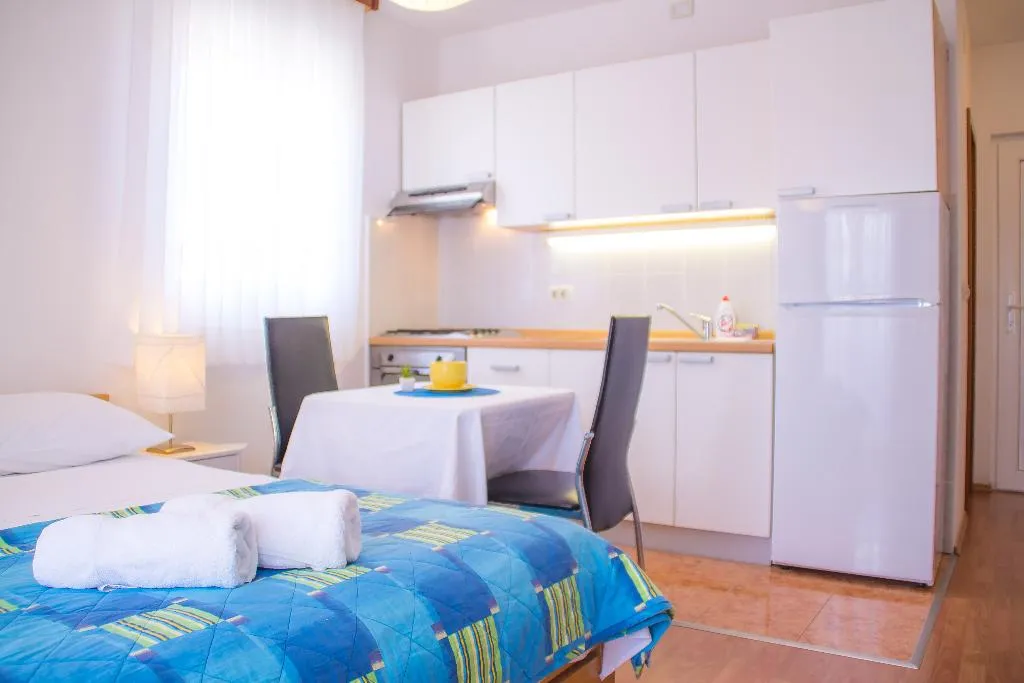 STUDIO SUPERIOR Room, Villa Midea, Split