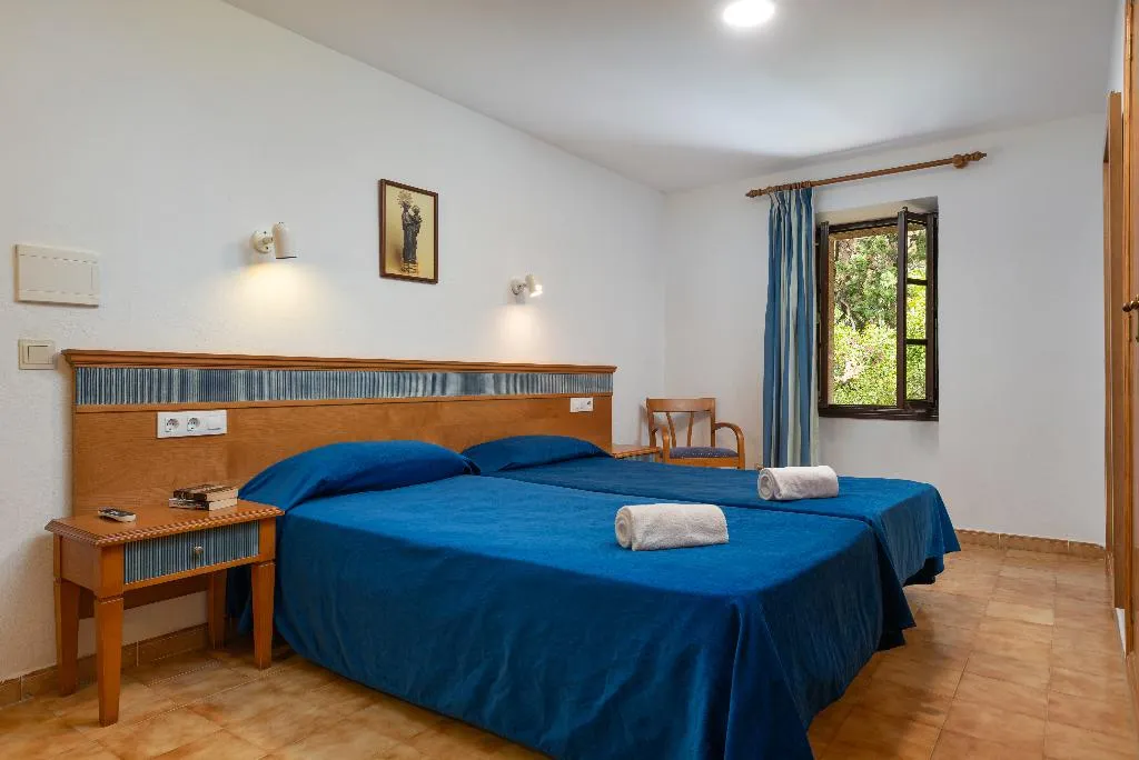 DOUBLE SINGLE USE STANDARD Room, Santuario de Lluc, Majorca