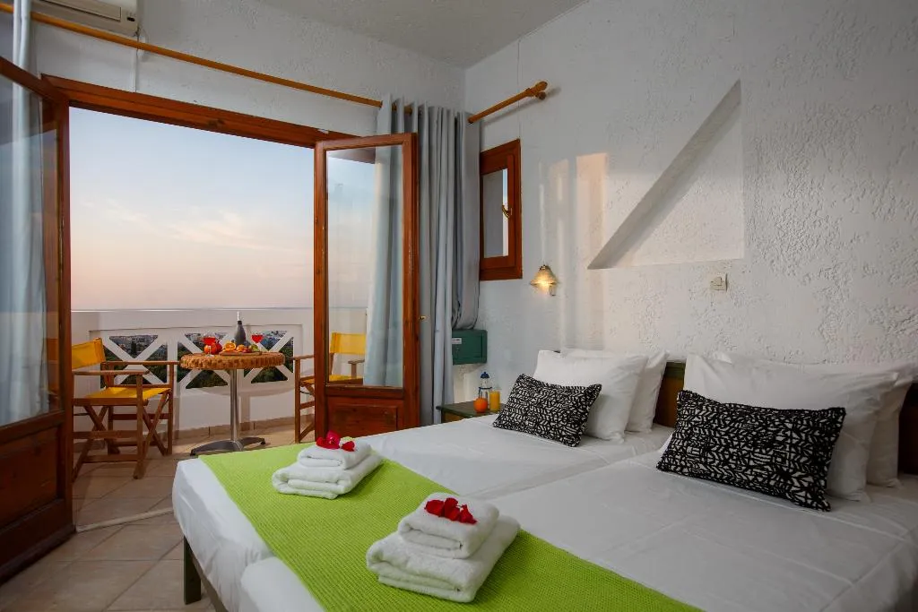 STUDIO CAPACITY 2 Room, Romantica Hotel Apartments, Crete