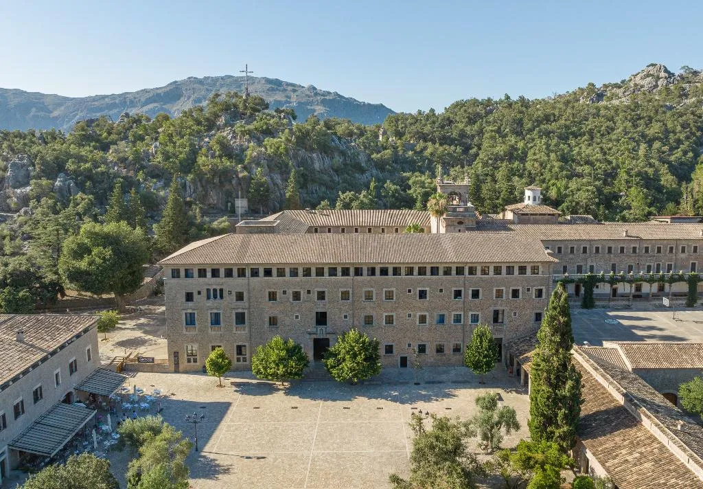 Lobby, Santuario de Lluc, Majorca