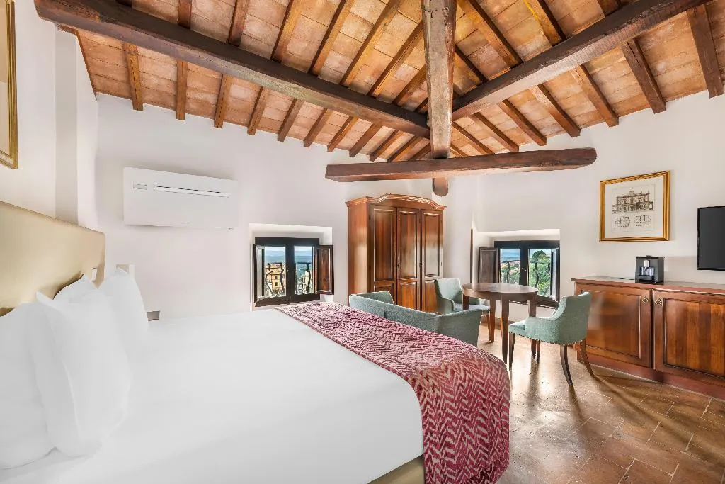 Room, Palazzo Catalani Resort, Rome
