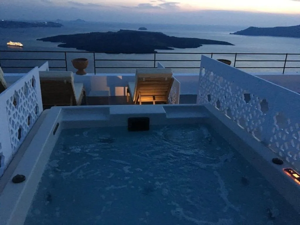 Terrace, Amelot Art Suites, Santorini