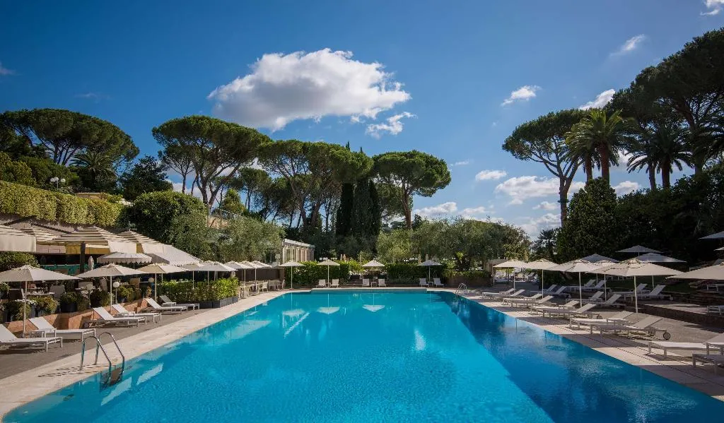Pool, Rome Cavalieri, A Waldorf Astoria Hotel, Rome