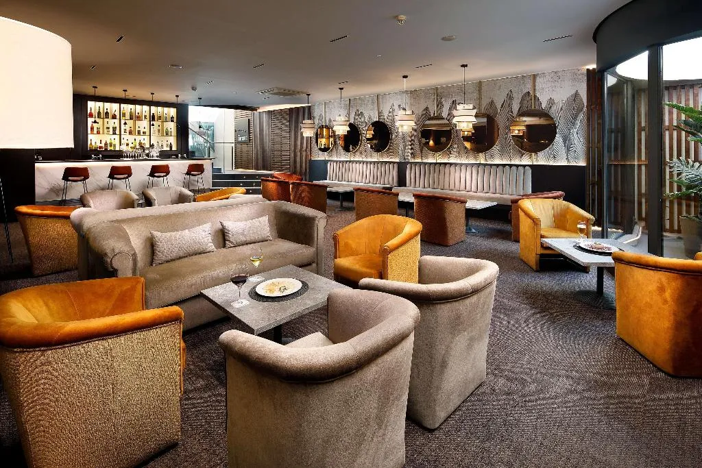 Bar, Hcc St. Moritz, Barcelona