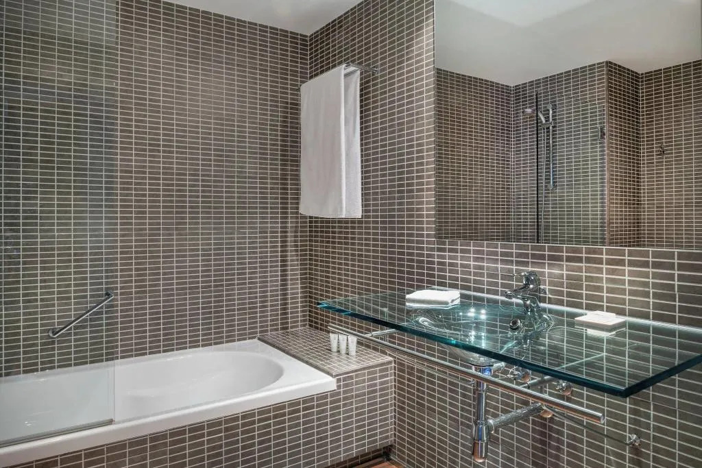 DOUBLE CITY VIEW KING BED Room, AC Algeciras, Costa De La Luz